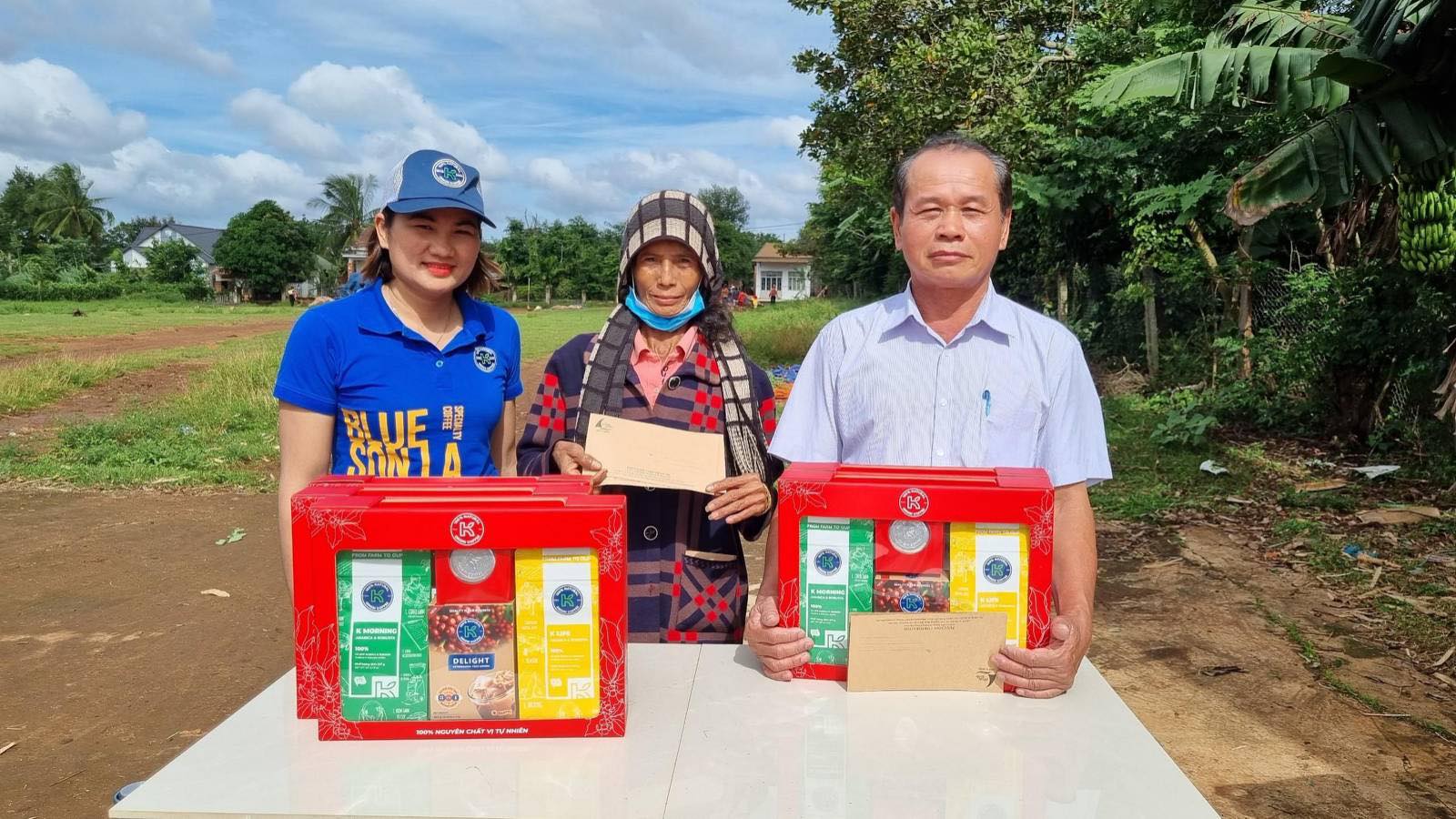K COFFEE PHÚC SINH CHIA SẺ YÊU THƯƠNG